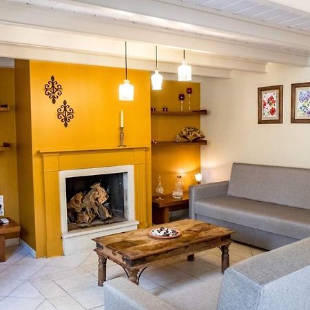 Saitan Pazar Casa Apartment Превеза Екстериор снимка
